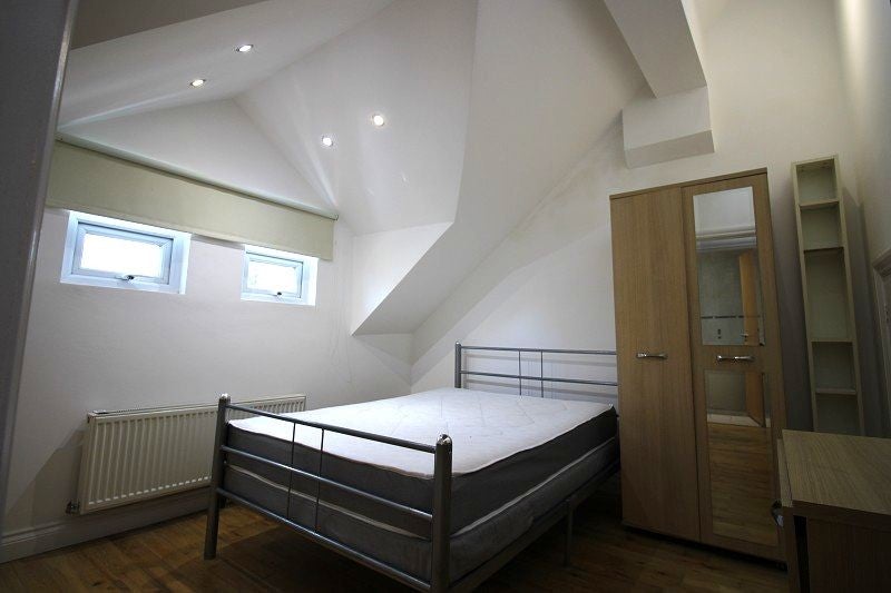 Flat Alness Road in Manchester