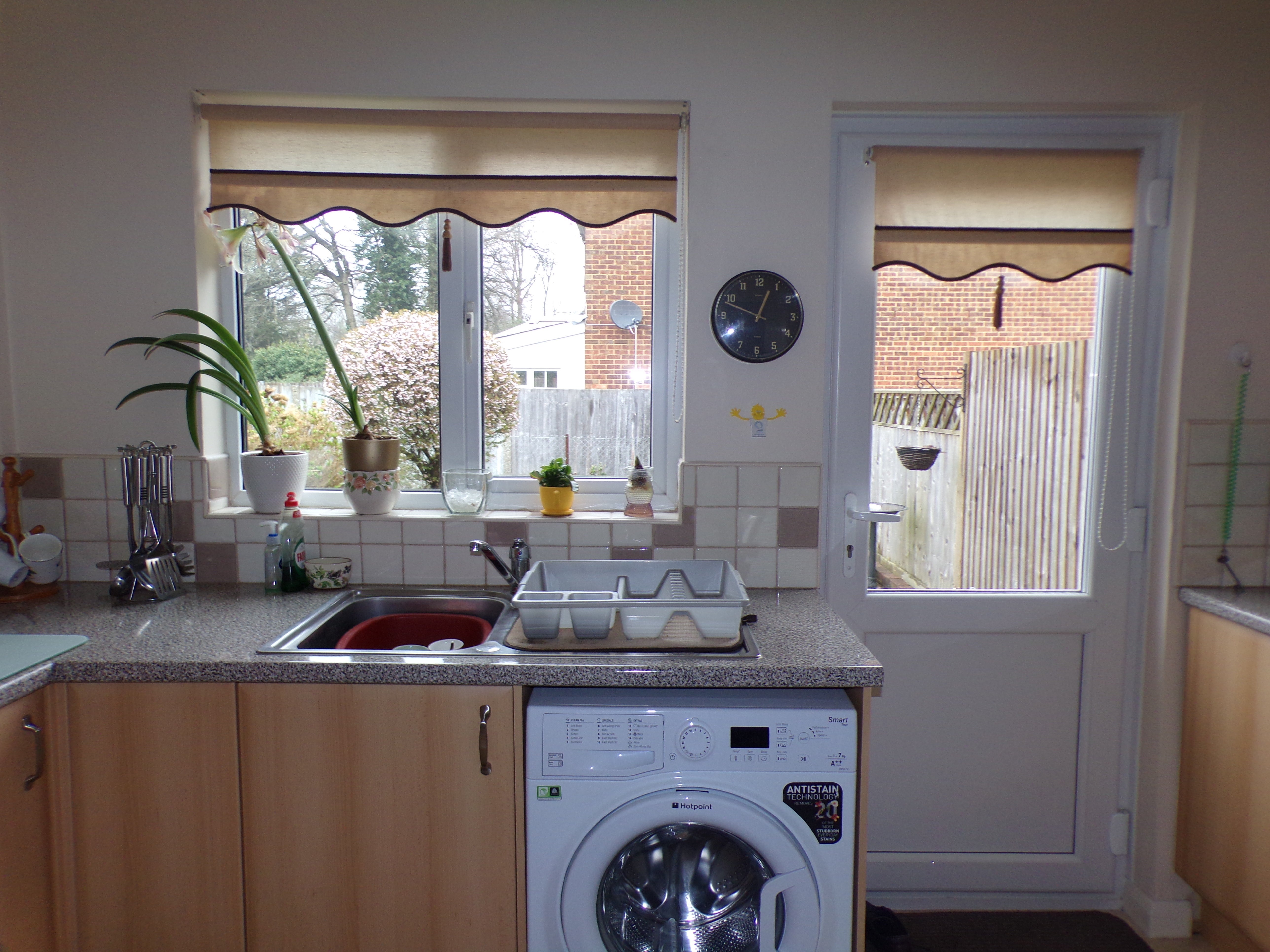 House Oakfields in Crawley