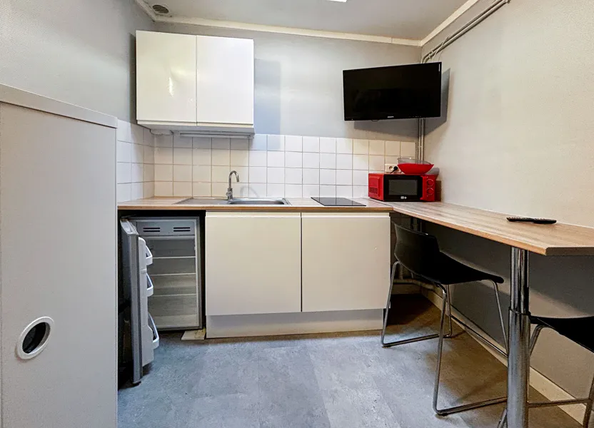 Room Rue Jacquart in Reims