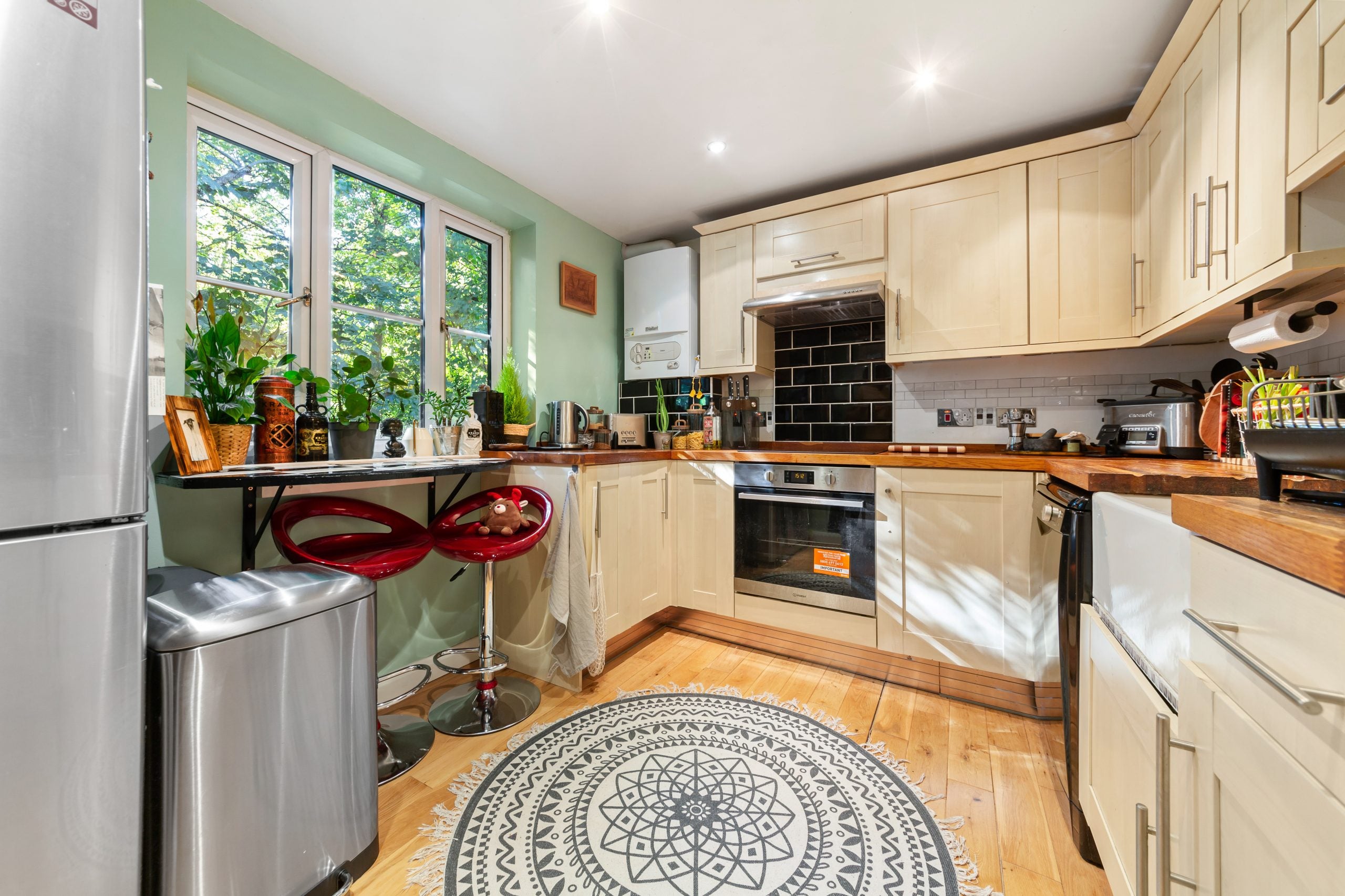 Flat Wellington Way in Greater London