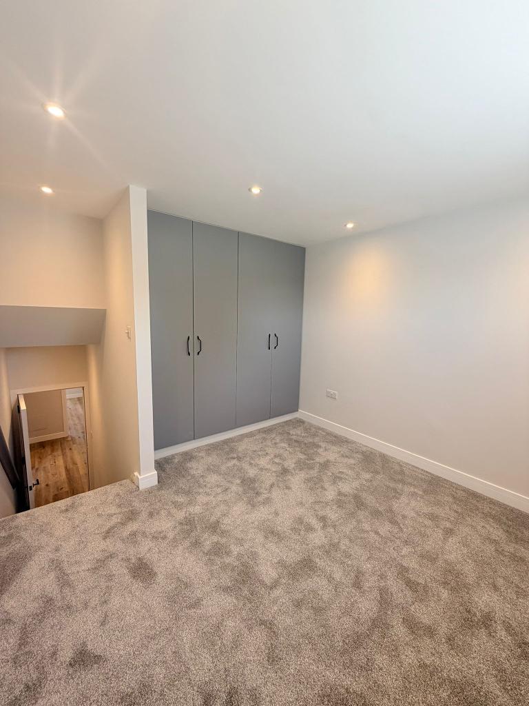 Flat Bromley Road in Greater London