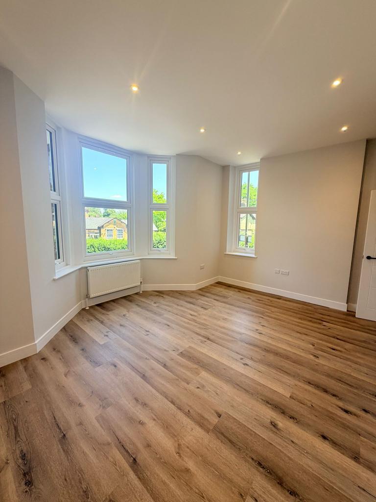 Flat Bromley Road in Greater London