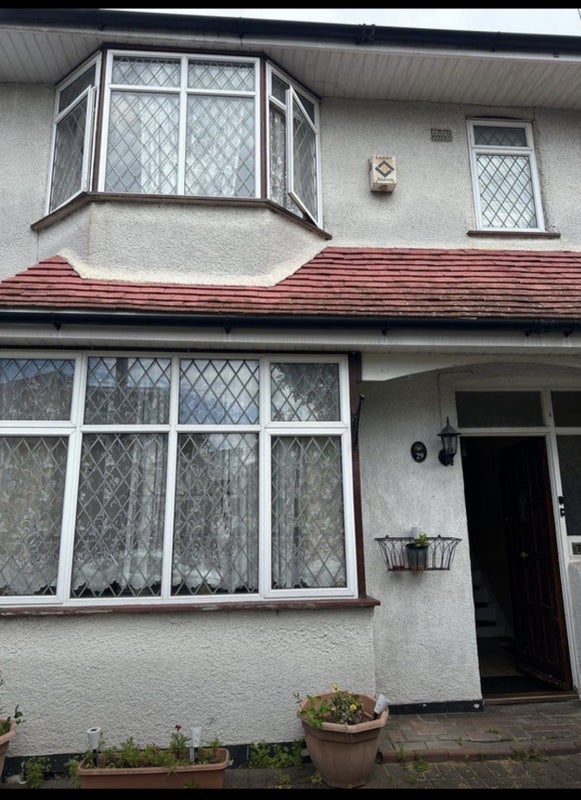 Room Tonstall Road in Greater London