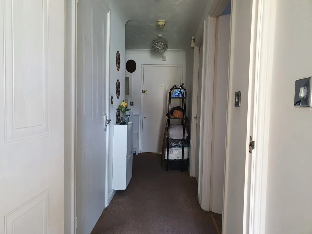 Flat Rawlyn Close in Grays
