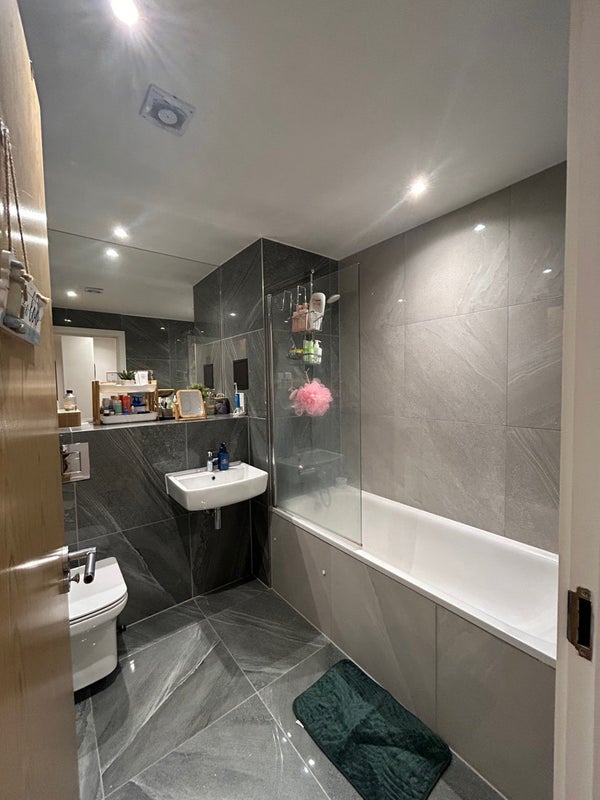 Room Regent Farm Road in Newcastle upon Tyne