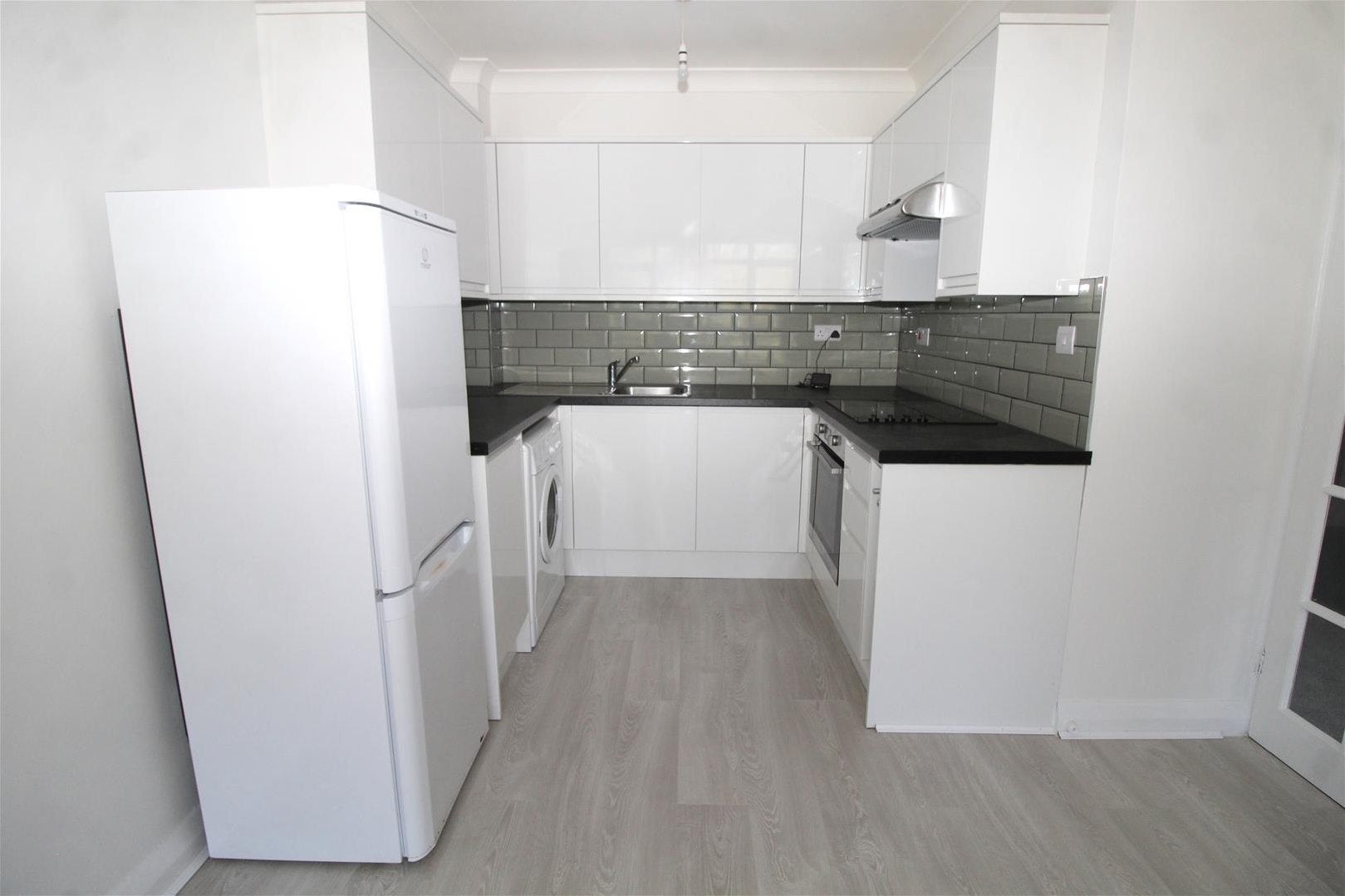 Flat Hadley Road in Greater London