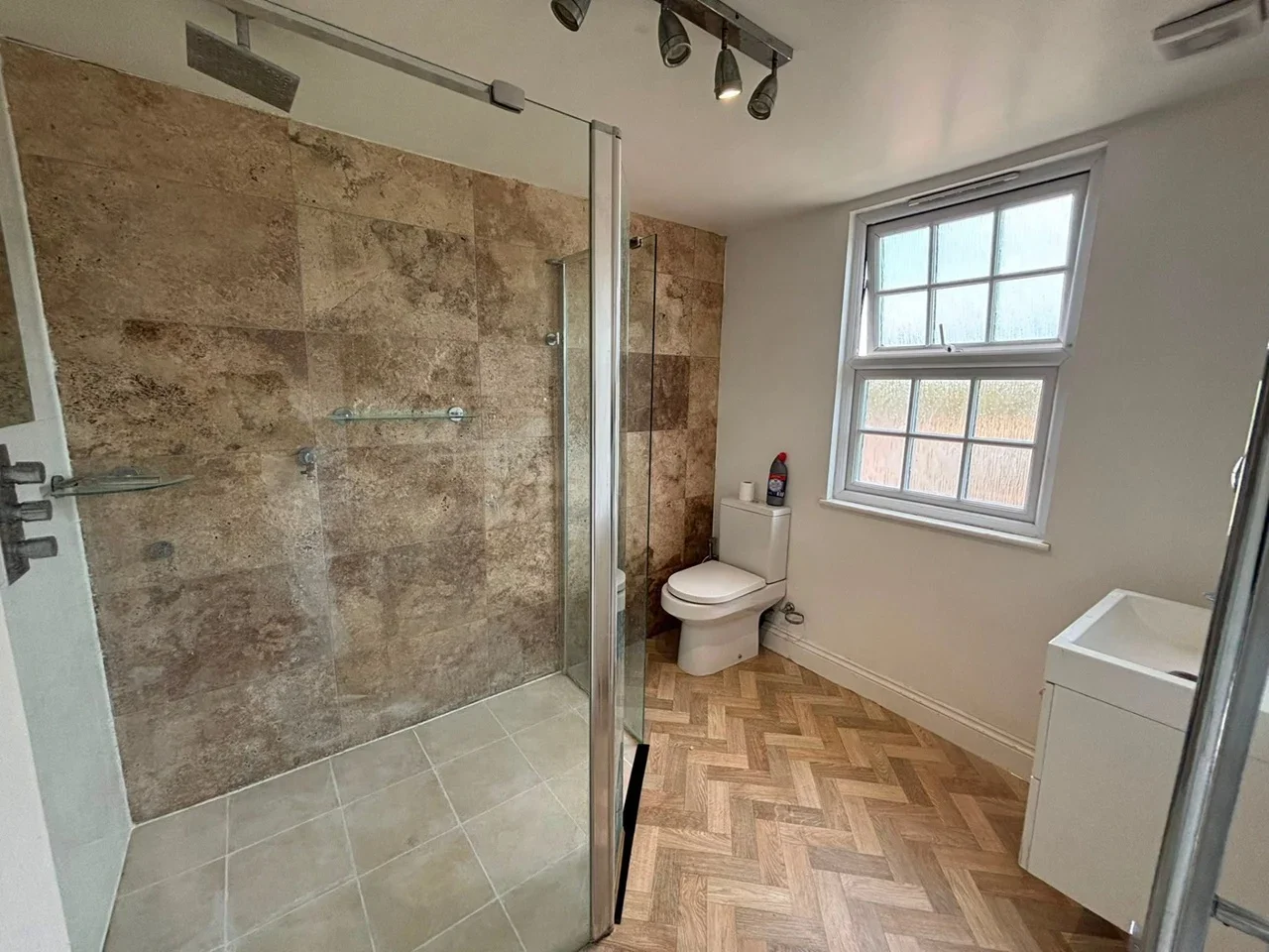 Room Hazeldene Road in Greater London