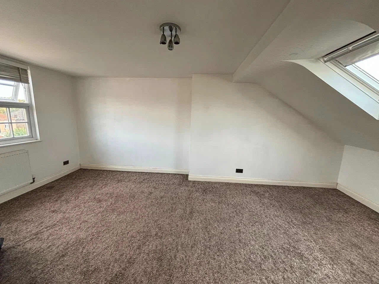 Room Hazeldene Road in Greater London