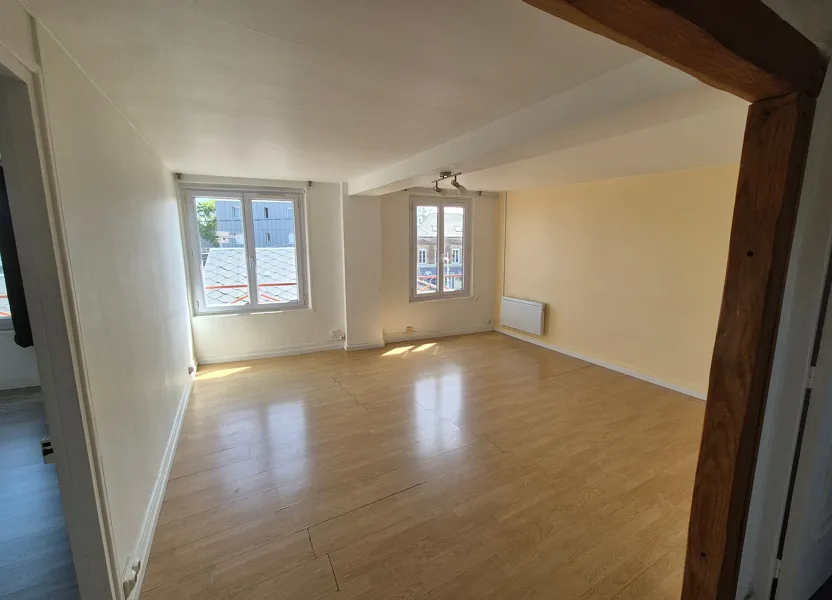 Flat Rue Émile Zola in Oissel-sur-Seine