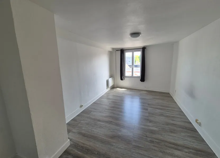 Flat Rue Émile Zola in Oissel-sur-Seine