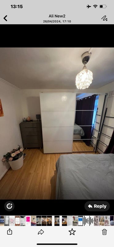 Room Link Road in Greater London