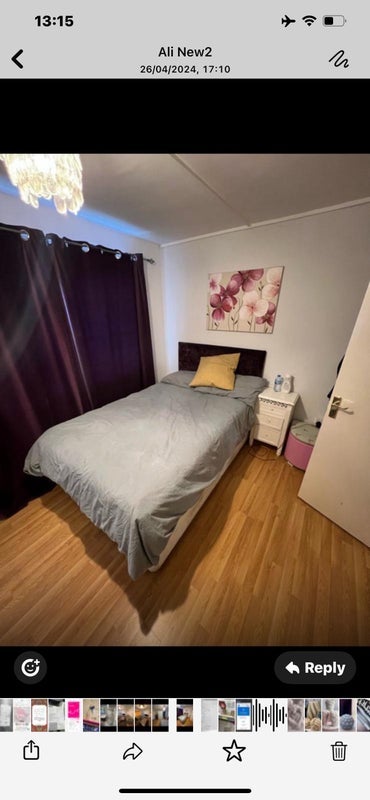 Room Link Road in Greater London