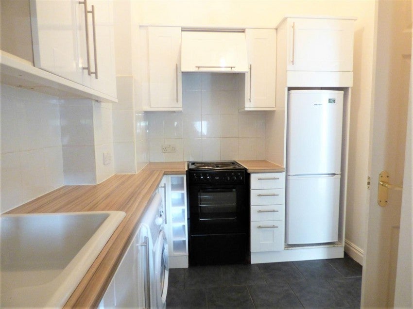 Flat Upton Park in Slough