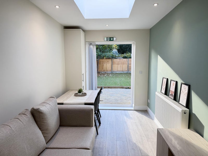 Room Durnsford Road in Greater London