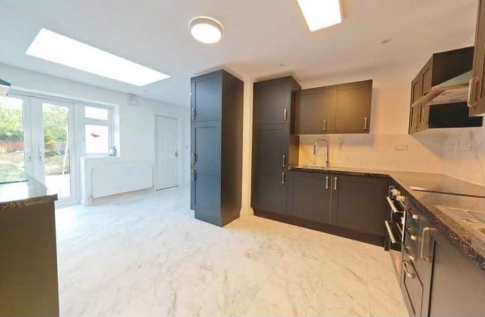 Room Brunel Close in Greater London