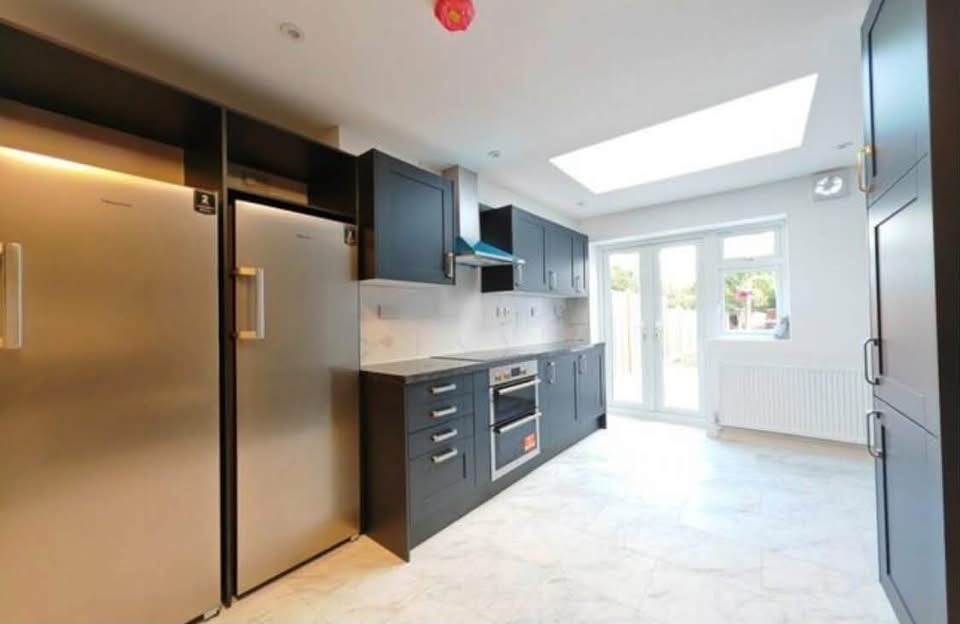 Room Brunel Close in Greater London
