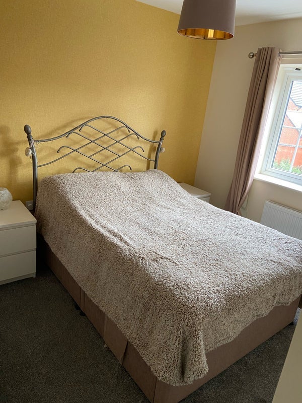 Room Pentland Crown Place in Warwick