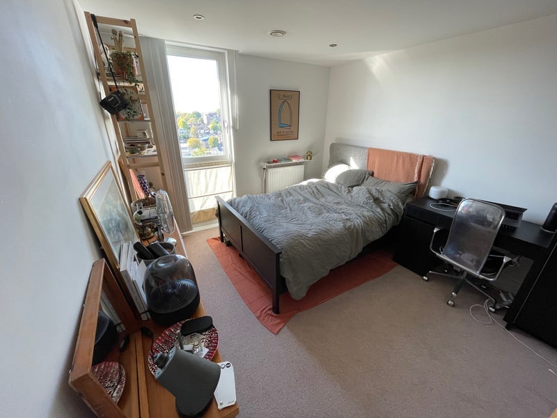 Room Seager Place in Greater London