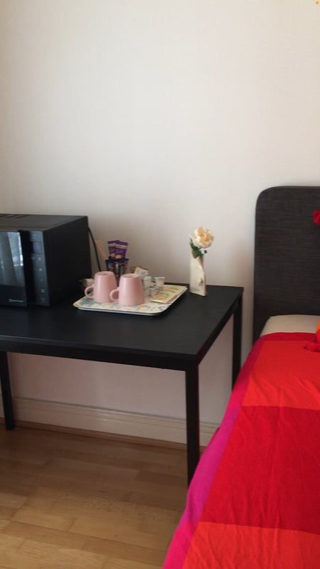 Room St. Davids Square in Greater London