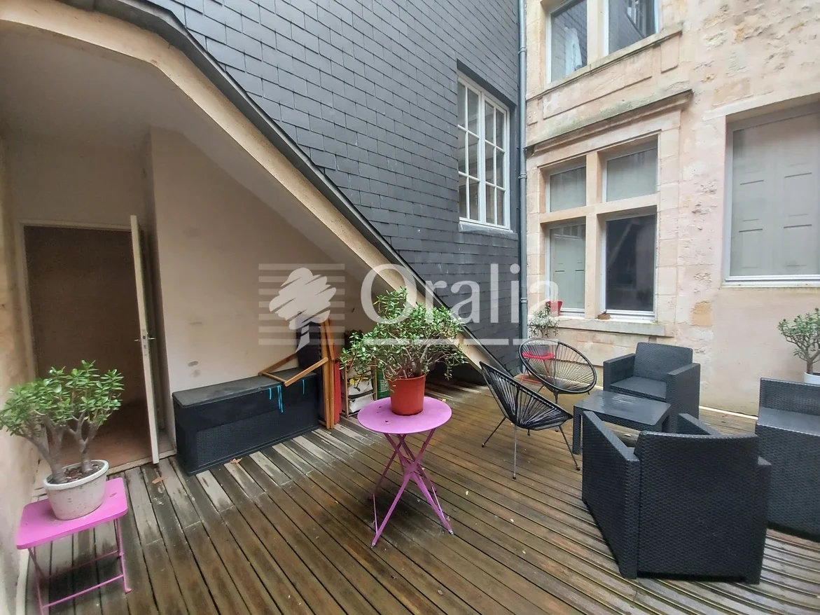 Flat Rue Tustal in Bordeaux