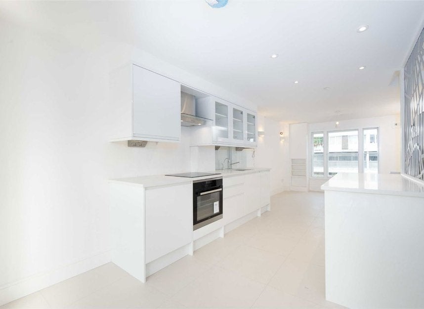 Flat Notting Hill Gate in Greater London