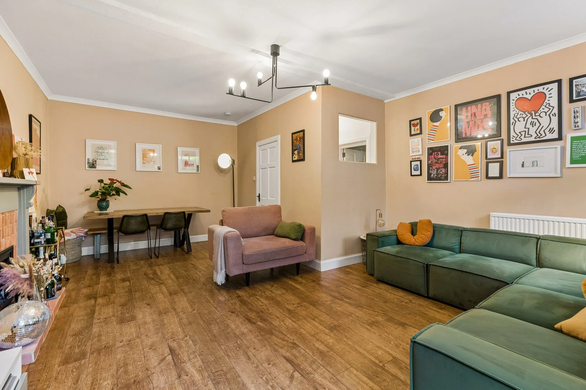 Flat Marywood Square in Glasgow
