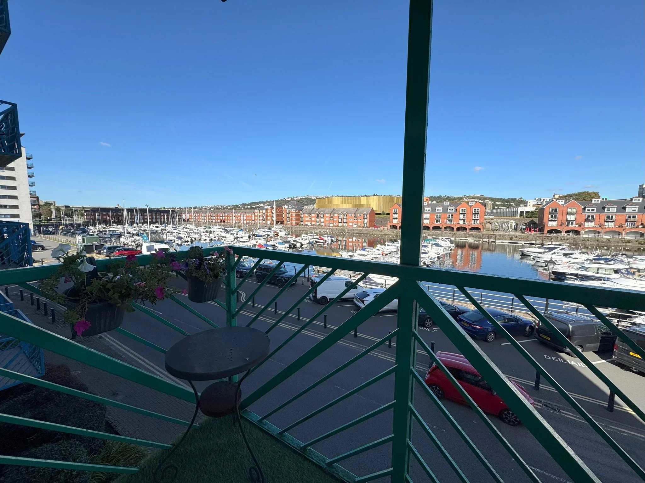 Flat Trawler Road in Swansea