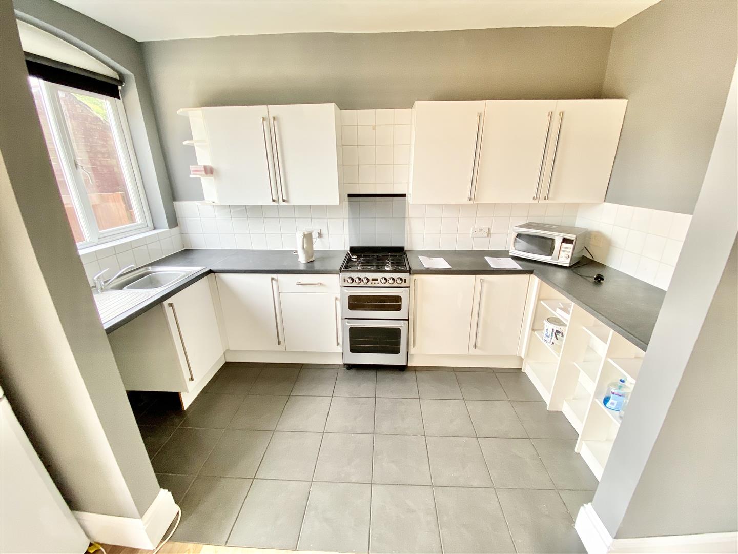 House Russell Rise in Luton
