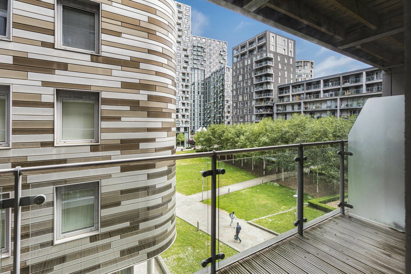Flat Cassilis Road in Greater London
