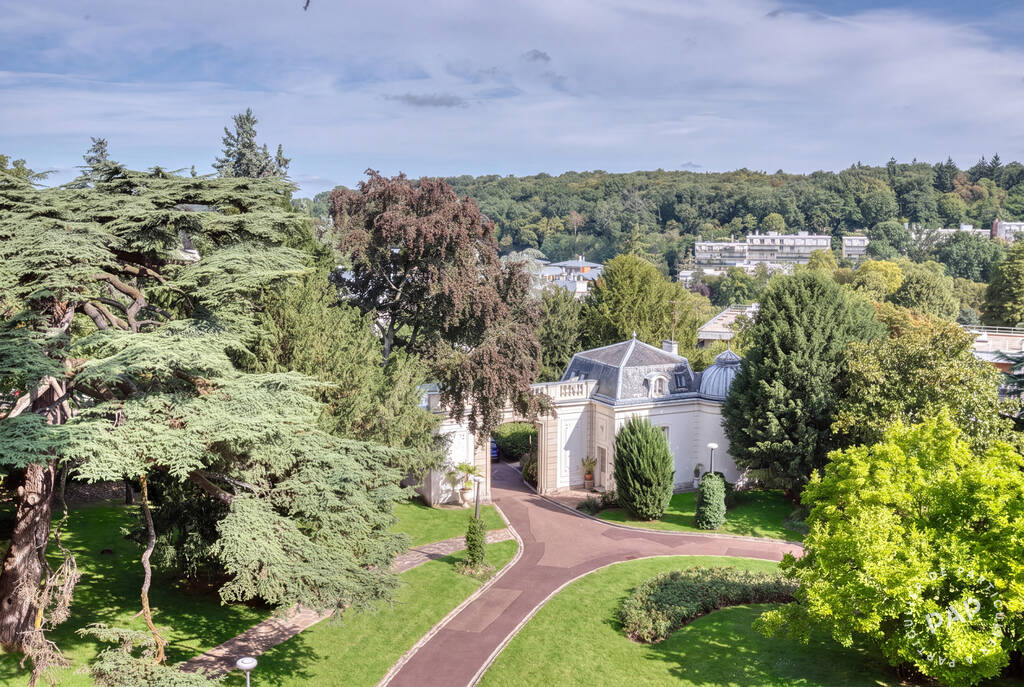 Appartement D 985 à Ville-d'Avray
