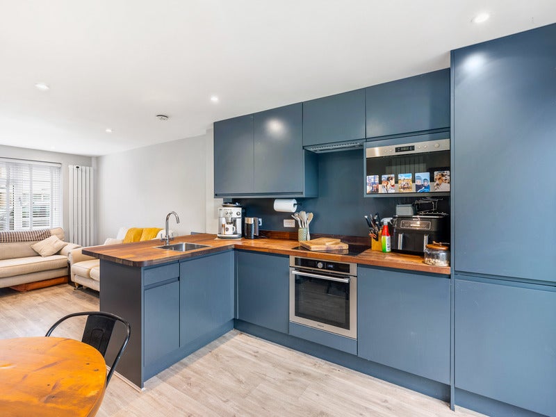 House Rothervale in Reigate and Banstead
