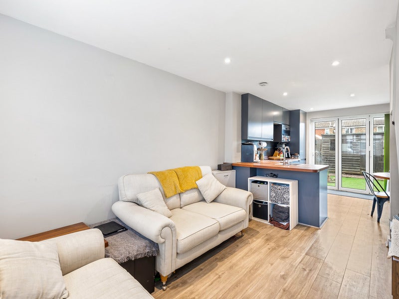 House Rothervale in Reigate and Banstead