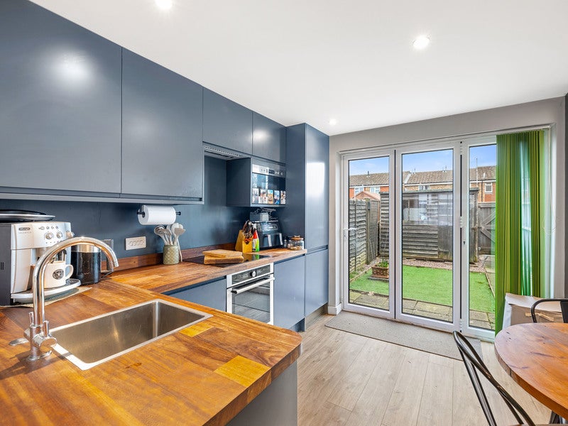 House Rothervale in Reigate and Banstead