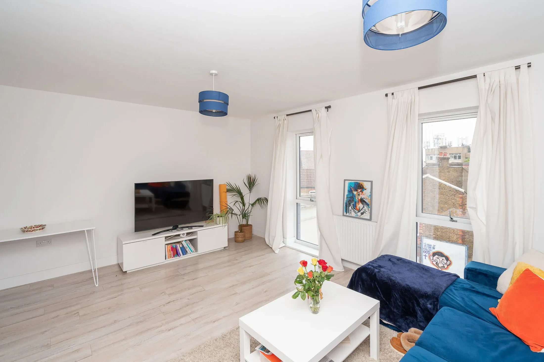 Flat Leavesden Road in Watford