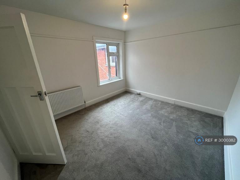 Flat Wimborne Road in Bournemouth