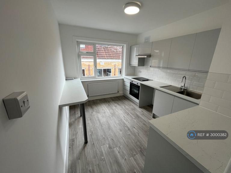 Flat Wimborne Road in Bournemouth