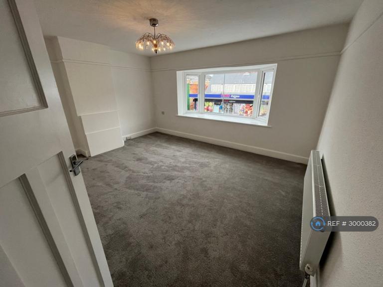 Flat Wimborne Road in Bournemouth