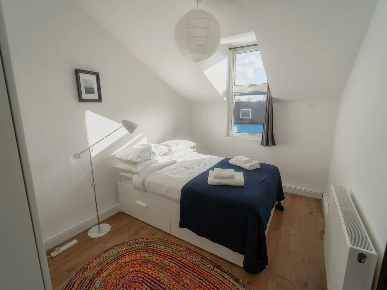 Flat Mostyn Road in Greater London