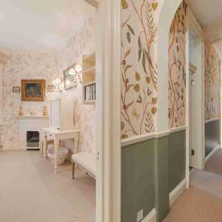 Flat Prince of Wales Drive in Greater London