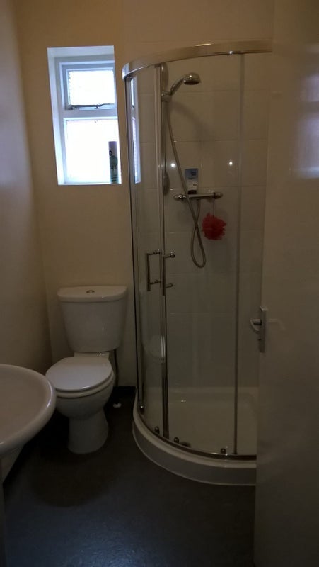 Room Keppel Road in Manchester