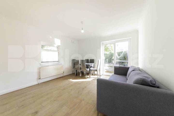 Flat Iverson Road in Greater London