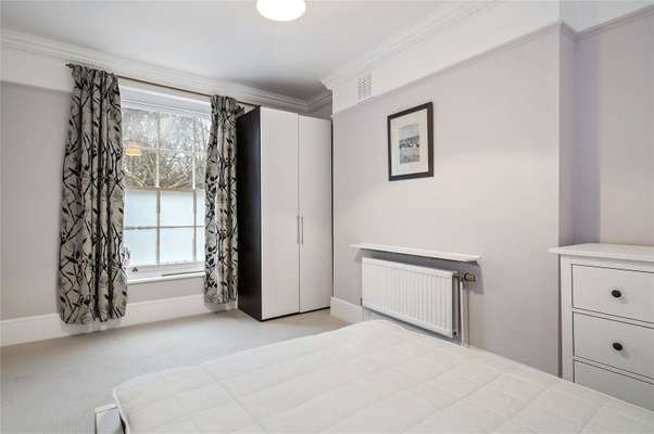 Flat Claremont Square in Greater London