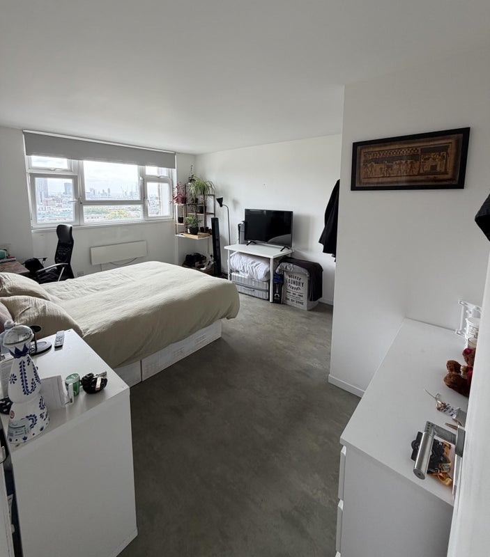 Room Moreland Street in Greater London