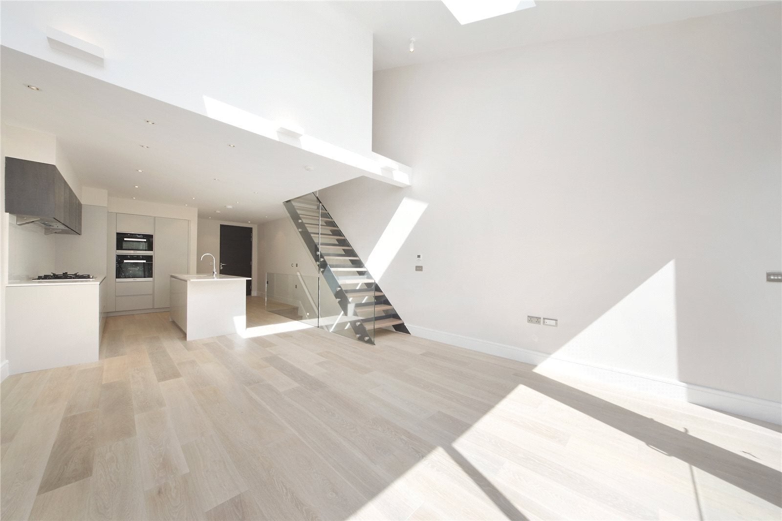 House Marcus Terrace in Greater London