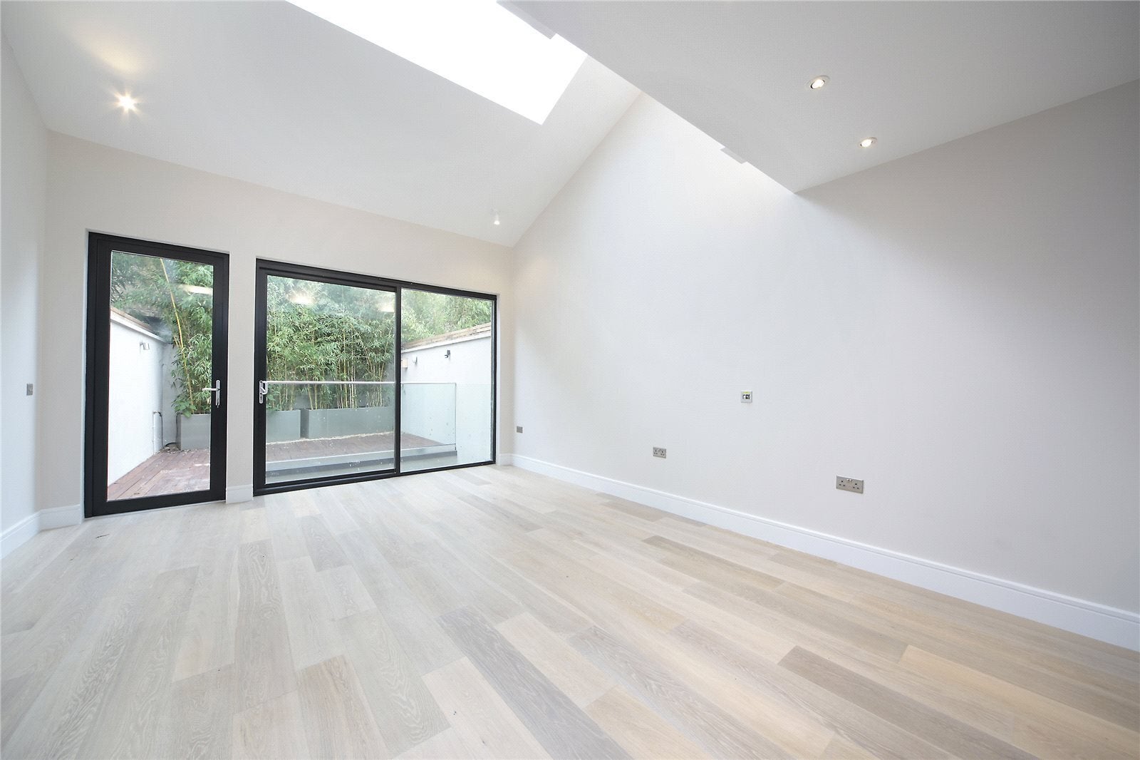 House Marcus Terrace in Greater London