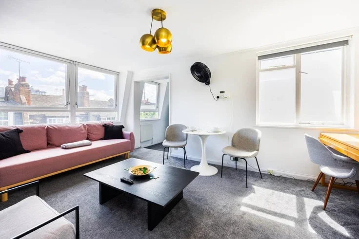 Flat Rutland Gate in City of Westminster