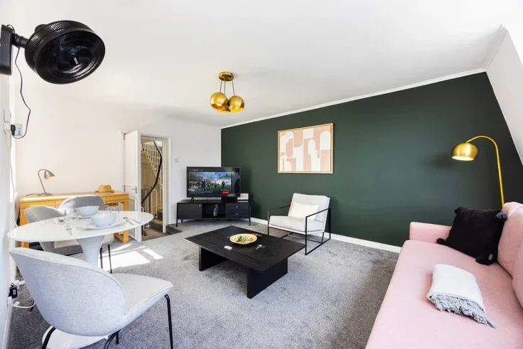 Flat Rutland Gate in City of Westminster