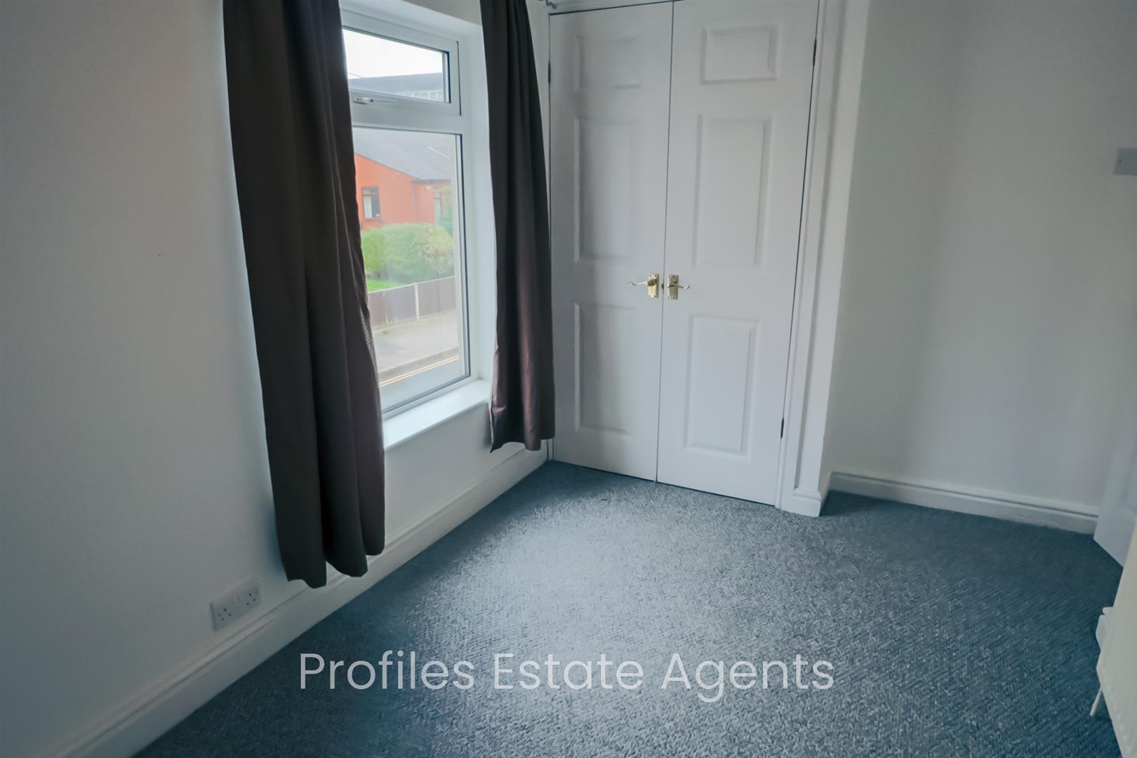 House Shoesmith Close in Hinckley and Bosworth