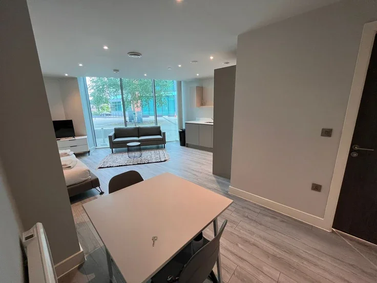 Flat Wokingham Road in Bracknell