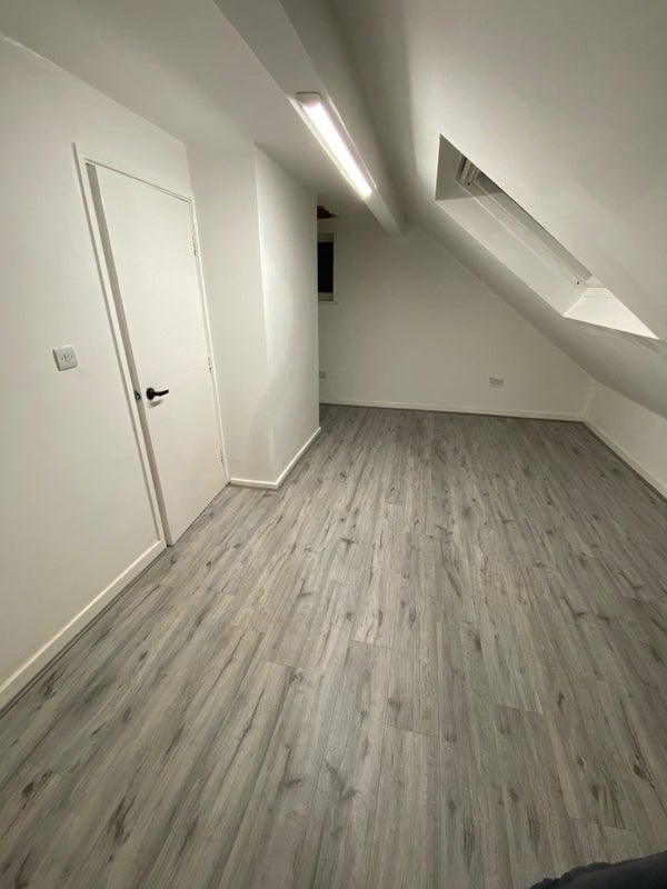 Room Robin Street in Preston